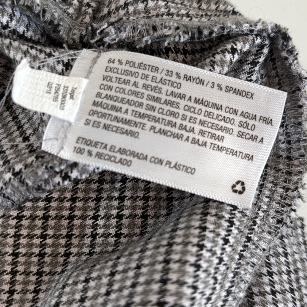 Wild Fable black and gray houndstooth pleated pockets wide leg overall jumpsuit - Picture 13 of 16